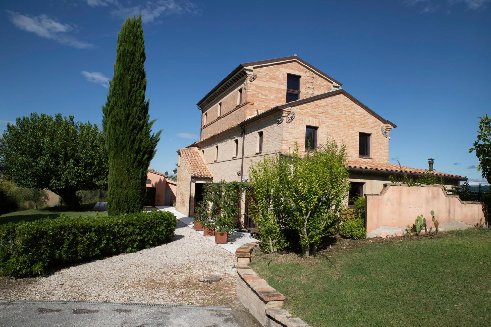Casali Marchigiani - Ville Vacanza Private Con Piscina Ostra Exteriör bild