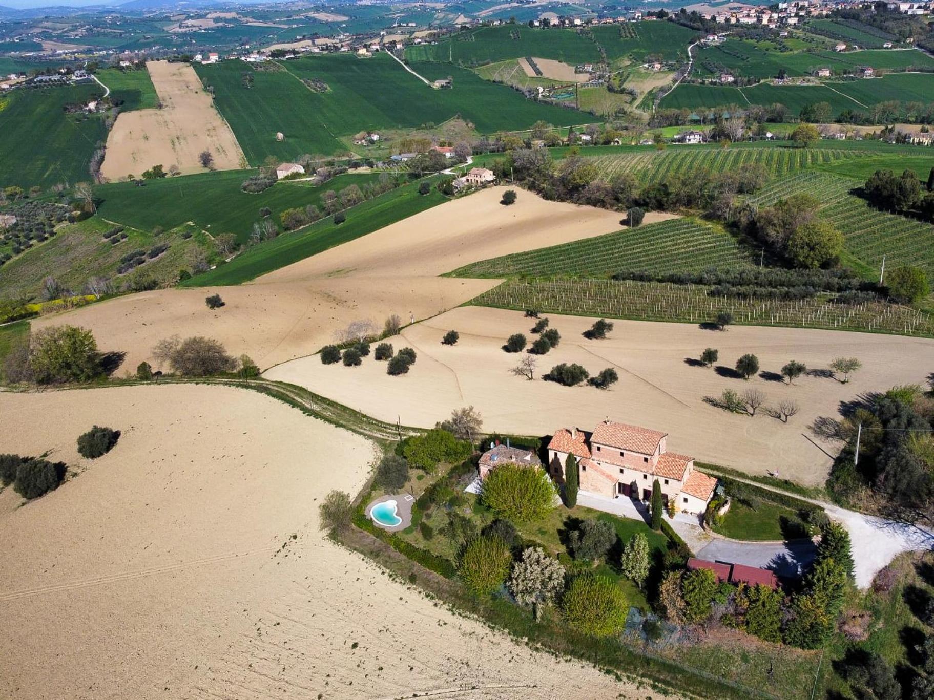 Casali Marchigiani - Ville Vacanza Private Con Piscina Ostra Exteriör bild