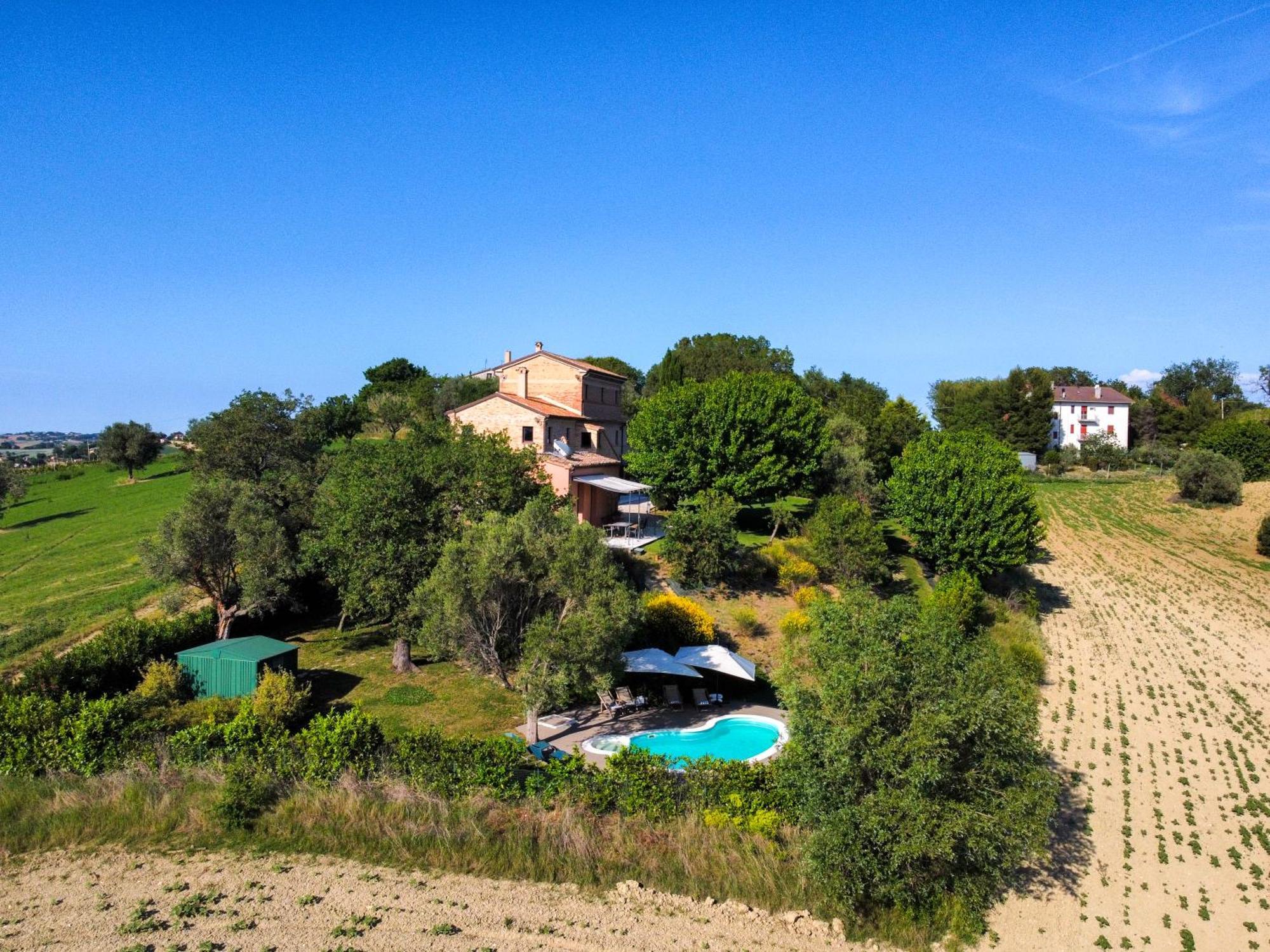Casali Marchigiani - Ville Vacanza Private Con Piscina Ostra Exteriör bild